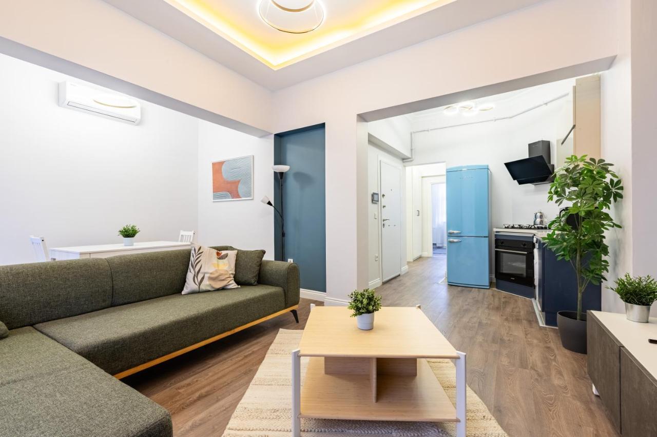 Red Suites Balat - Orange And Blue Istanbul Exterior photo